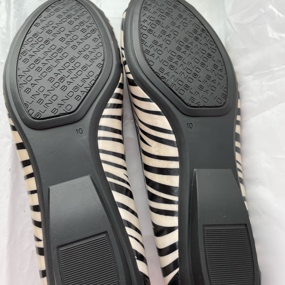 Bandolino peep-toe flats, zebra print, brand new / never worn. - Picture 6 of 7